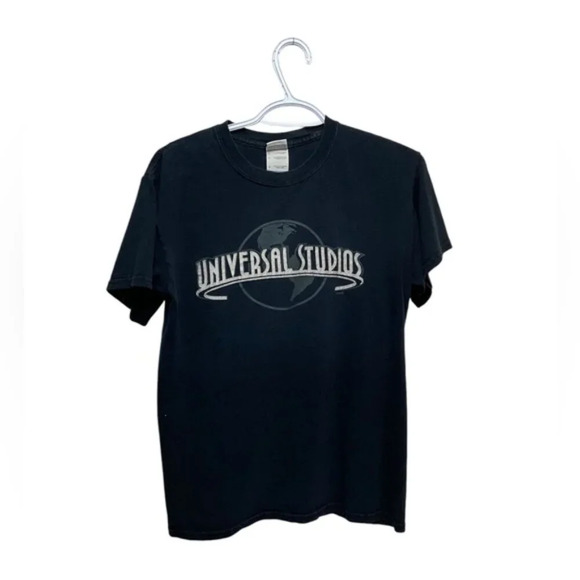 Universal Studios T-shirt - Picture 1 of 4